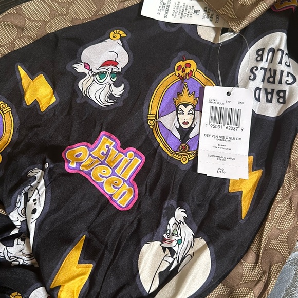 Coach Disney Evil Queen / Bad Girls Club Set - Picture 11 of 12